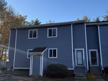 25 Apple Lane, Unit B, Hollis, NH 03049
