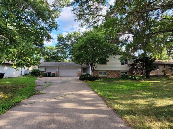 820 86th Lane NW, Coon Rapids, MN 55433