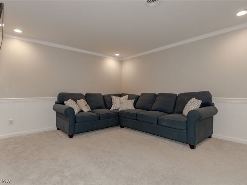 102 Middle Post Point , Chardon, OH 44024 Photo 38