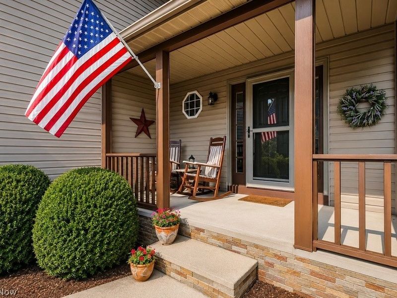 102 Middle Post Point , Chardon, OH 44024 Photo 5