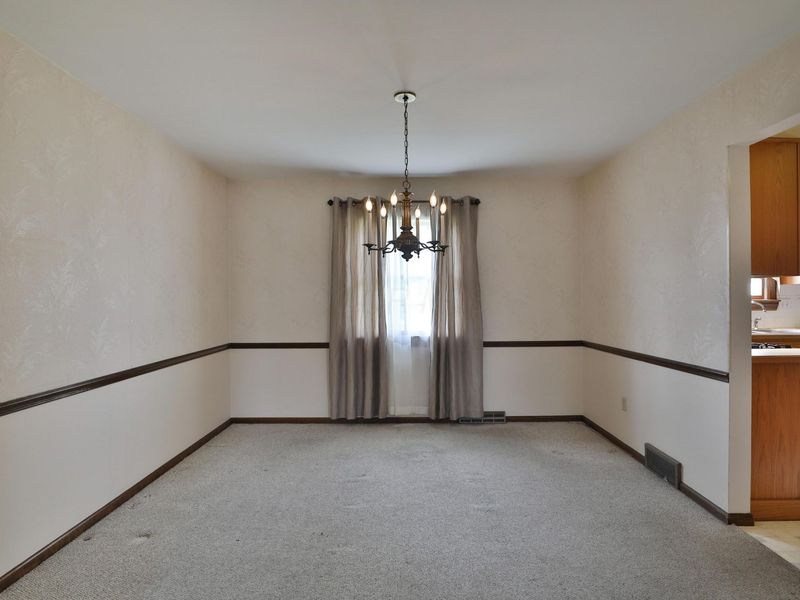 1533 Francisco Road, Columbus, OH 43220 Photo 11