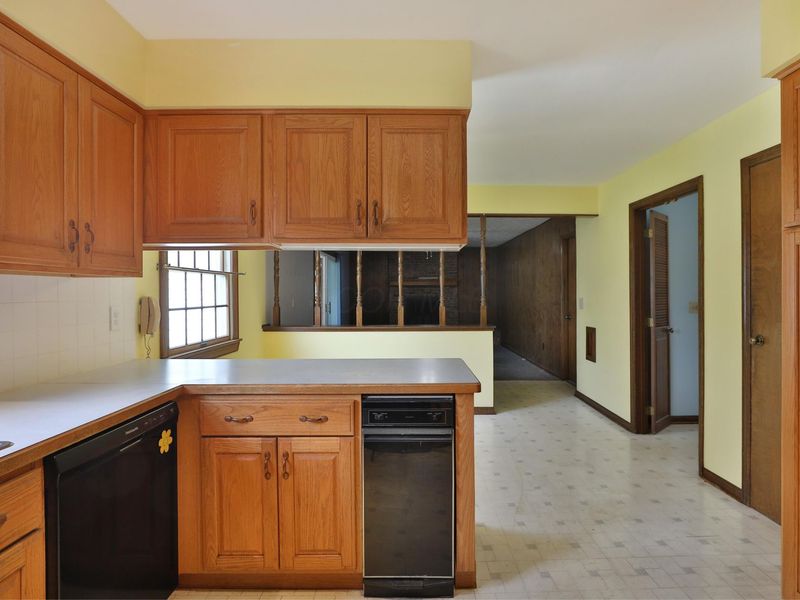 1533 Francisco Road, Columbus, OH 43220 Photo 15
