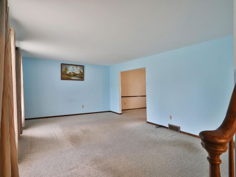 1533 Francisco Road, Columbus, OH 43220 Photo 6
