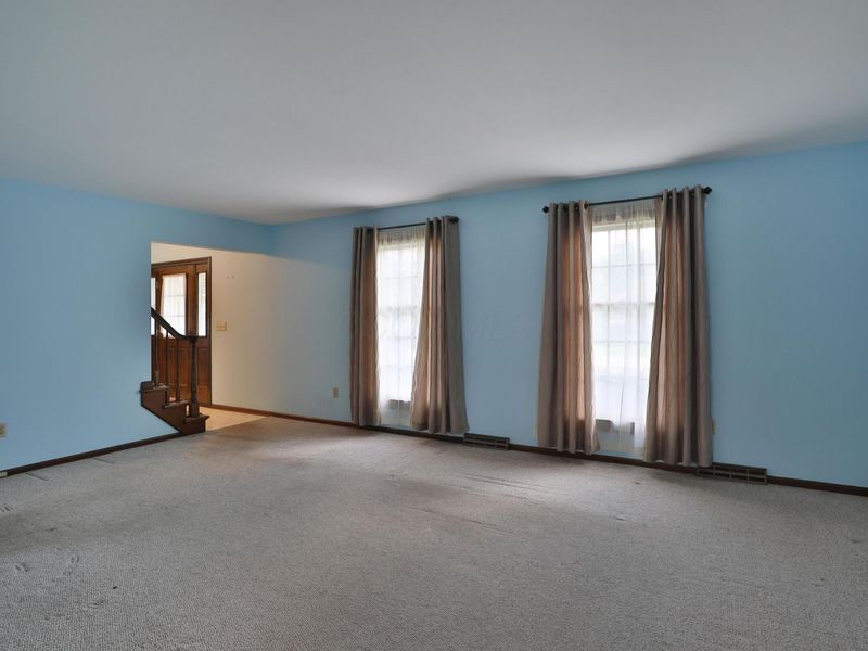 1533 Francisco Road, Columbus, OH 43220 Photo 9