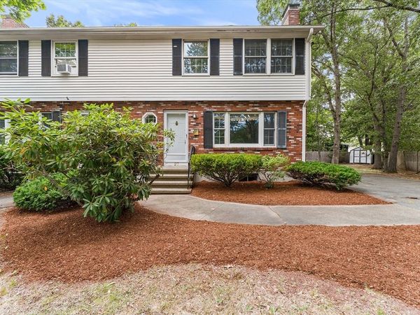 27 Quincy Ave, Unit 27, Dedham, MA 02026