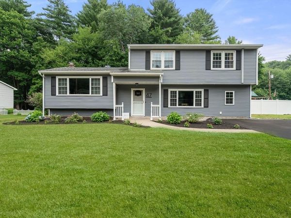47 Westfield Dr, Holliston, MA 01746