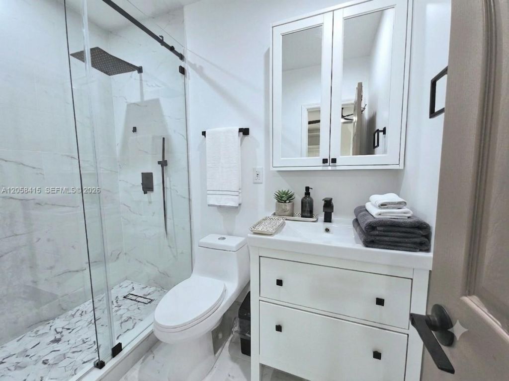 15182 SW 69th St , Unit 2, Miami, FL 33193 Photo