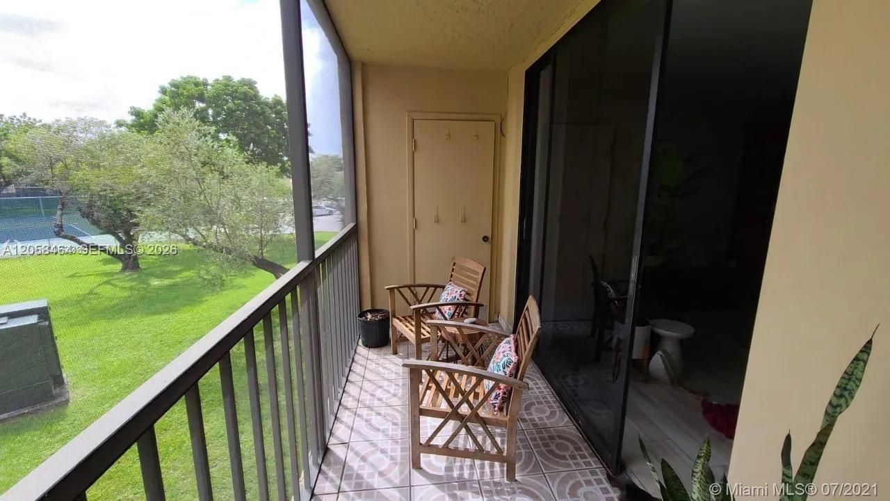 8015 SW 107th Ave, Unit 222, Miami, FL 33173 Photo