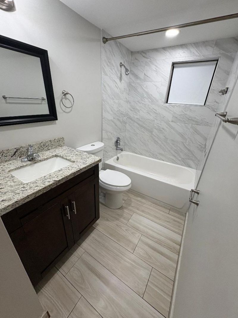 8015 SW 107th Ave, Unit 222, Miami, FL 33173 Photo