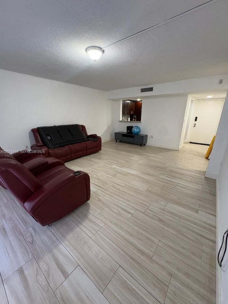 8015 SW 107th Ave, Unit 222, Miami, FL 33173 Photo