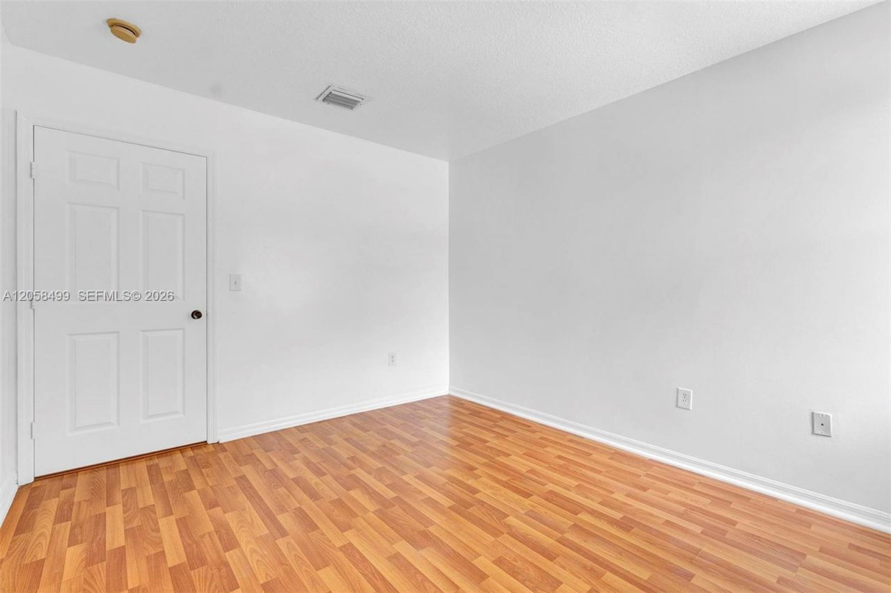 7851 NW 6th St, Unit 205B, Pembroke Pines, FL 33024 Photo