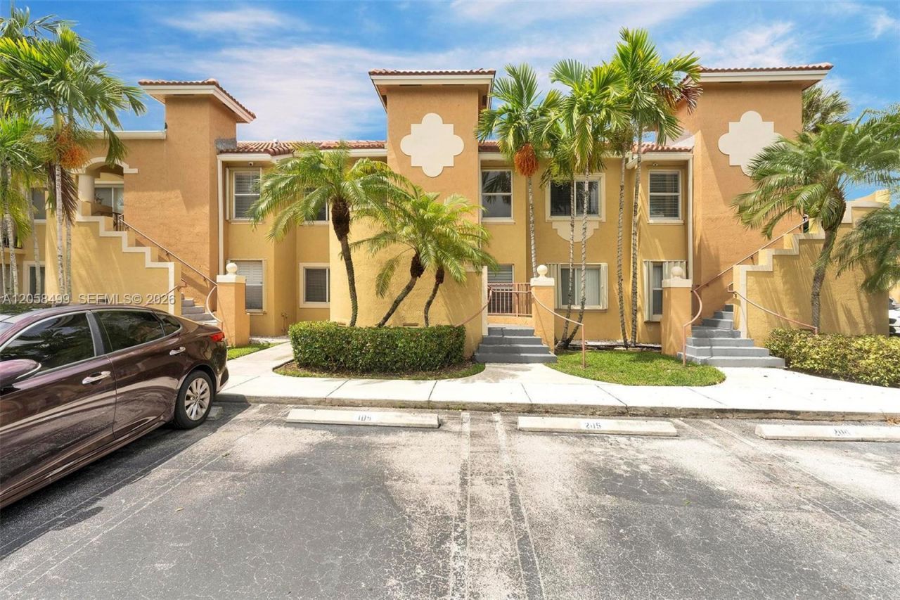 7851 NW 6th St, Unit 205B, Pembroke Pines, FL 33024 Photo