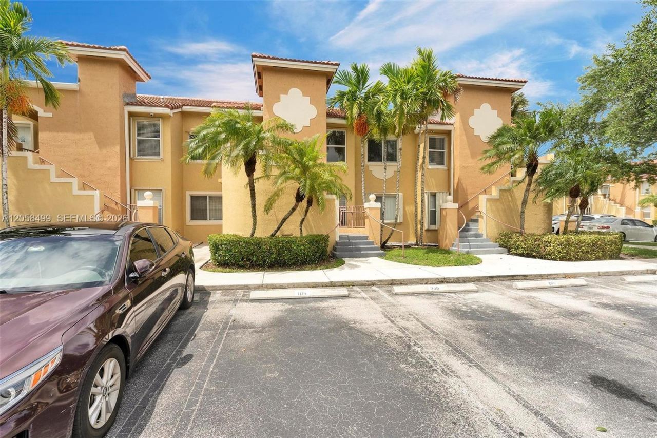 7851 NW 6th St, Unit 205B, Pembroke Pines, FL 33024 Photo