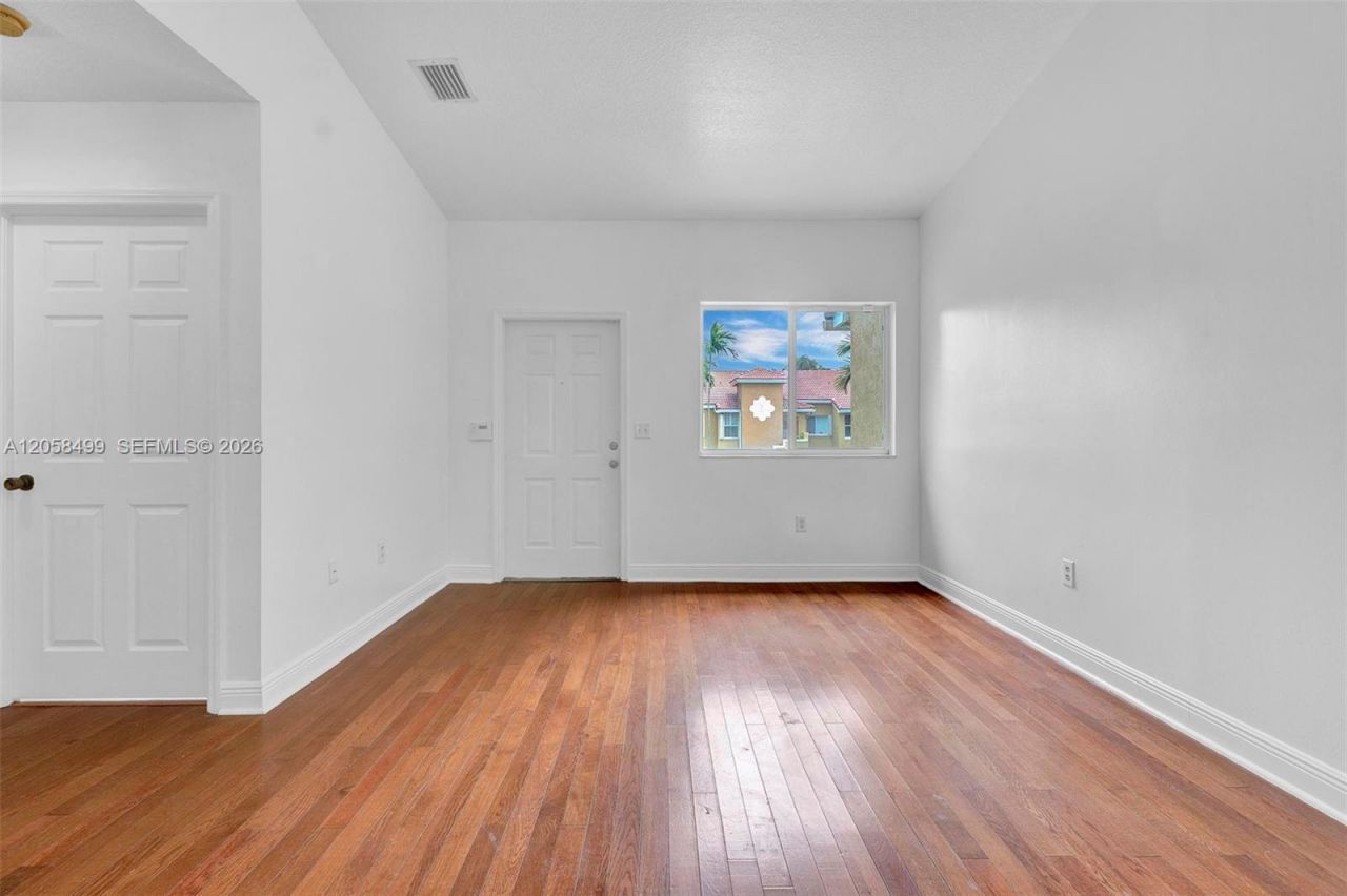 7851 NW 6th St, Unit 205B, Pembroke Pines, FL 33024 Photo