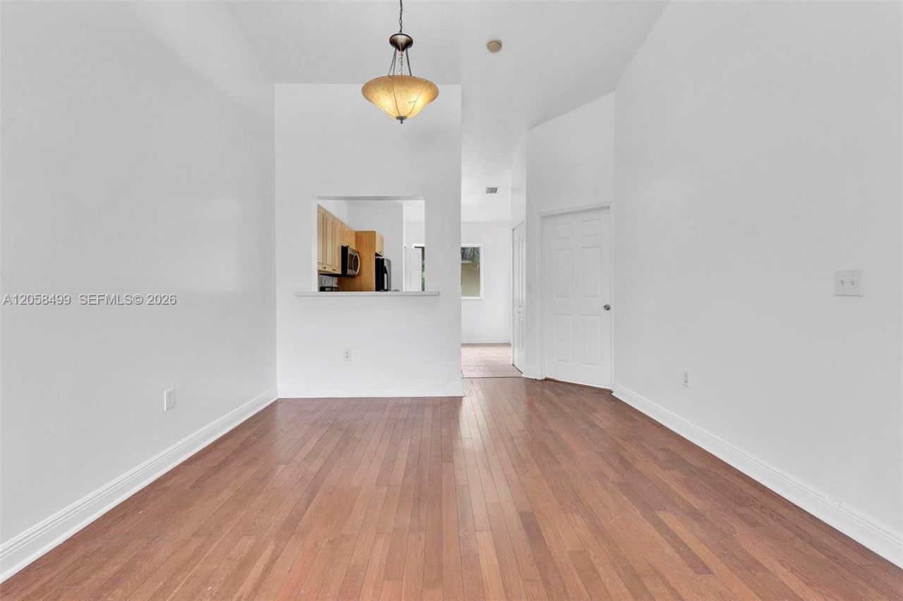 7851 NW 6th St, Unit 205B, Pembroke Pines, FL 33024 Photo