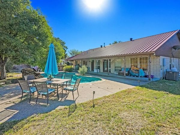 156 Private Road 3626 , Springtown, TX 76082