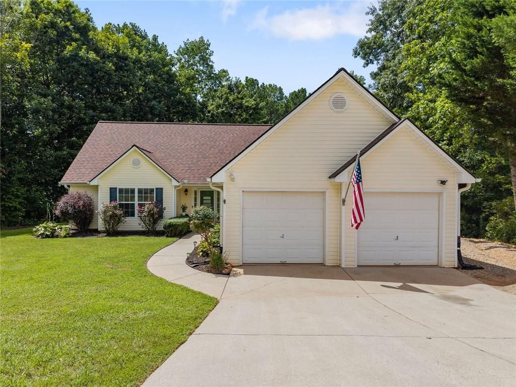 121 Mill Creek Cove, Dawsonville, GA 30534 Main Photo
