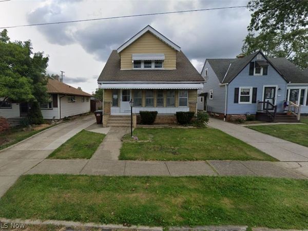 6618 Thornton Drive , Parma, OH 44129
