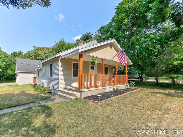 3225 Gladiola Avenue SW, Wyoming, MI 49519
