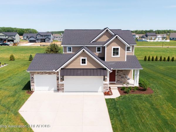 2294 W Gallant Fox Way, St. Johns, MI 48879