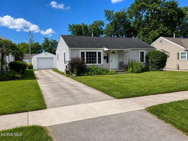 229 Lester Avenue , Findlay, OH 45840