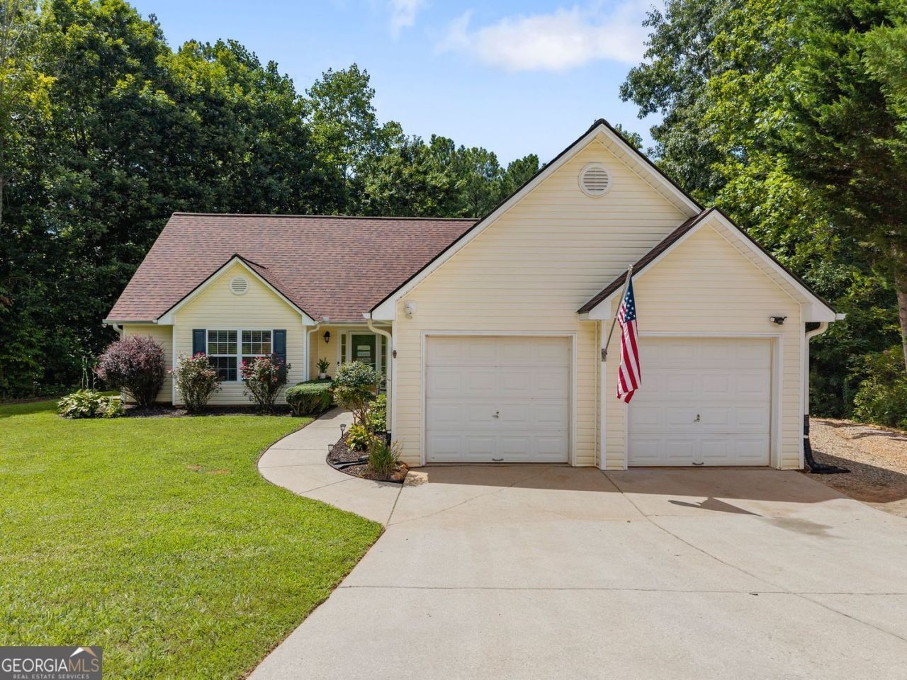 121 Mill Creek Cove, Dawsonville, GA 30534 Main Photo