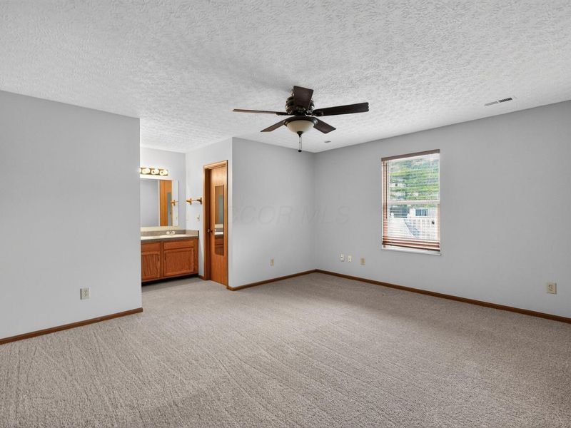 3158 El Nino Drive , Columbus, OH 43204 Photo 12