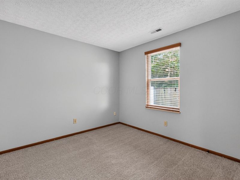 3158 El Nino Drive , Columbus, OH 43204 Photo 13