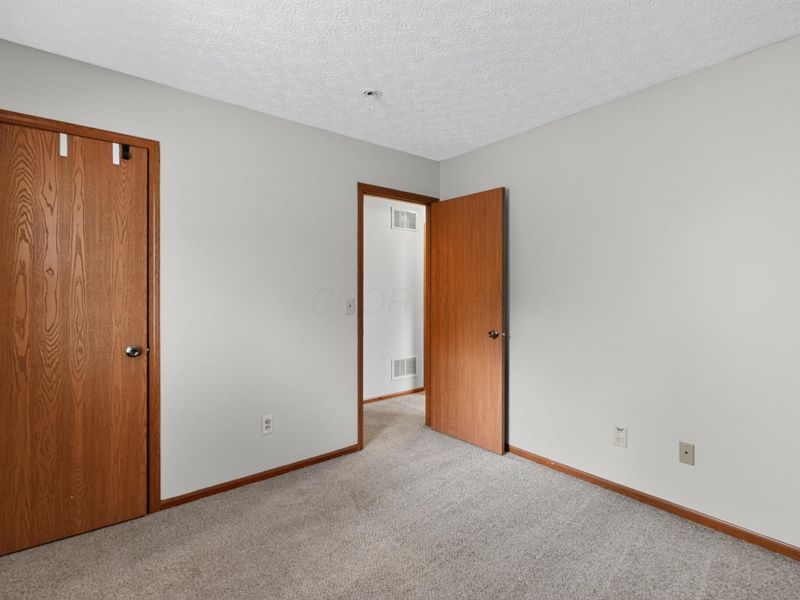 3158 El Nino Drive , Columbus, OH 43204 Photo 16