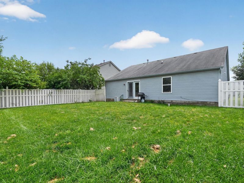 3158 El Nino Drive , Columbus, OH 43204 Photo 3