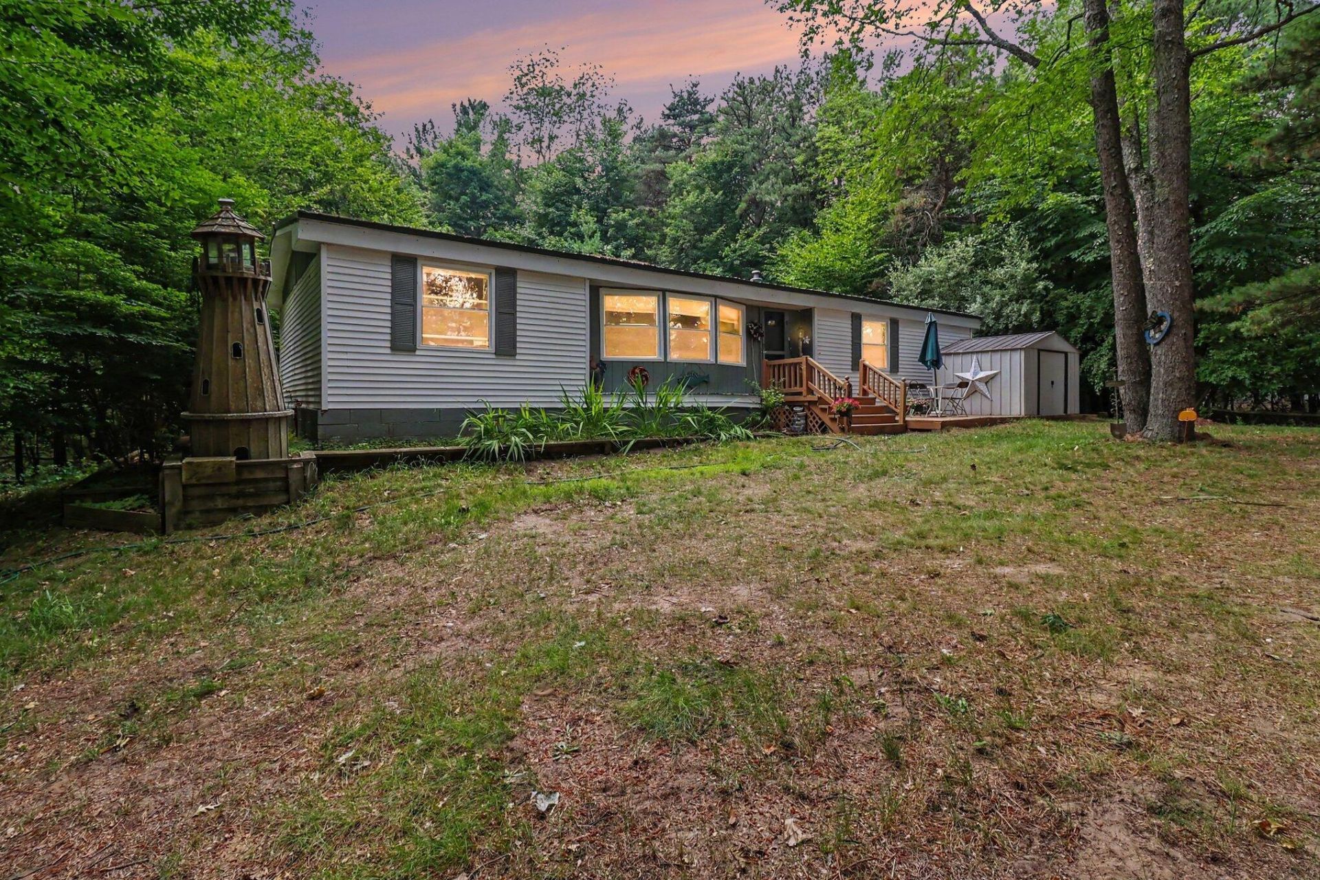 6039 W Meisenheimer Road, Ludington, MI 49431 Main Photo