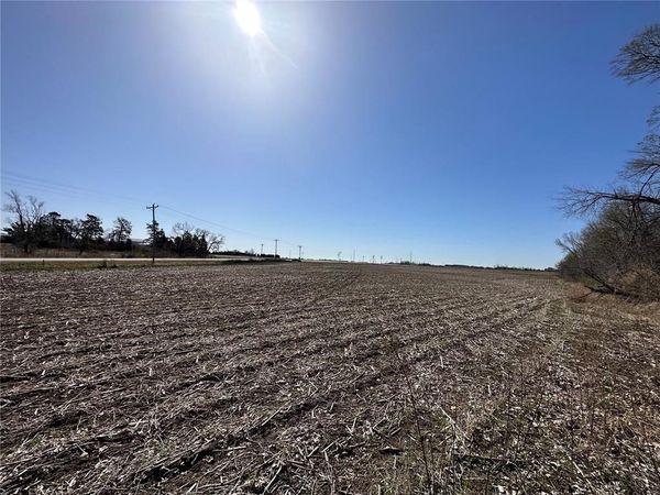 C Ave/E Knoll Road, Marion, IA 52302