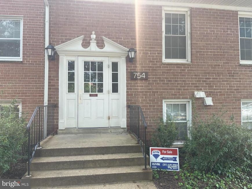 754 Quince Orchard Boulevard, Unit P-2, Gaithersburg, MD 20878 Main Photo