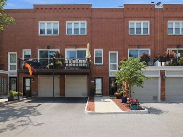 2901 N Wolcott Avenue, Unit D, Chicago, IL 60657