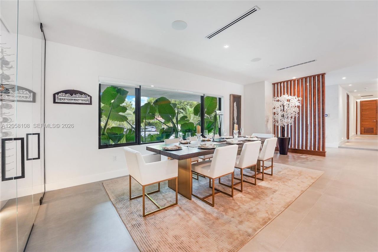 60 Shore Dr W, Miami, FL 33133 Photo