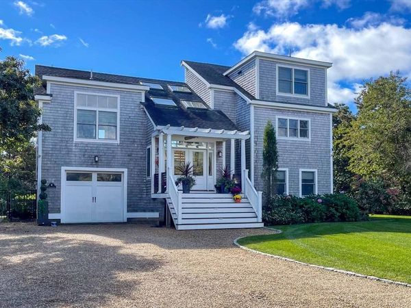 7 Katama Dr, Edgartown, MA 02539