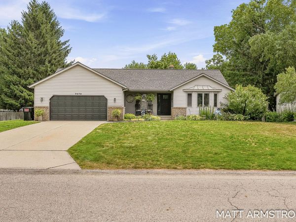 7070 Rolling Hills Drive, Hudsonville, MI 49426