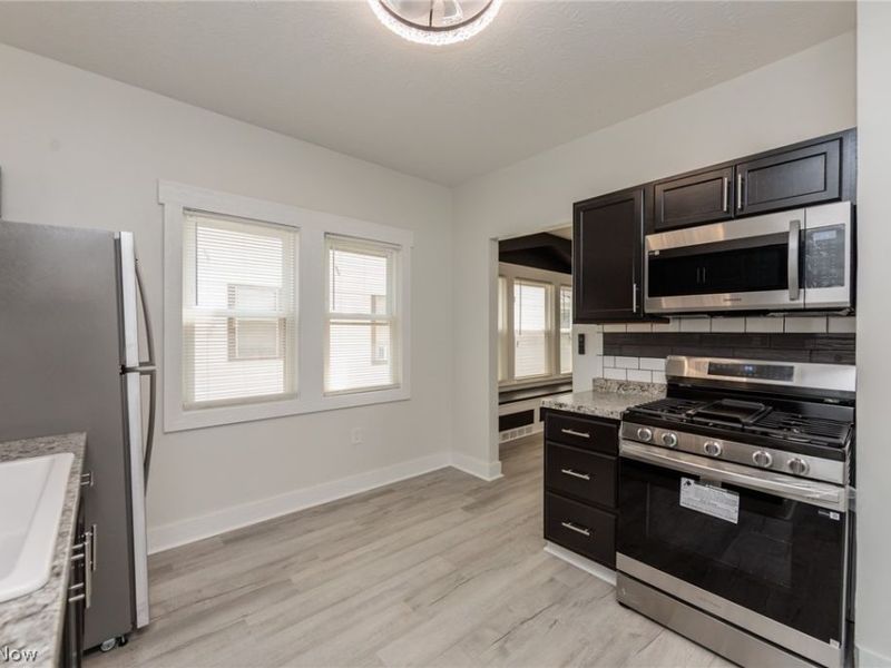 11711 Buckingham Avenue, Cleveland, OH 44120 Photo 12