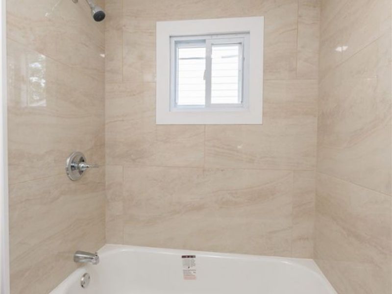 11711 Buckingham Avenue, Cleveland, OH 44120 Photo 19