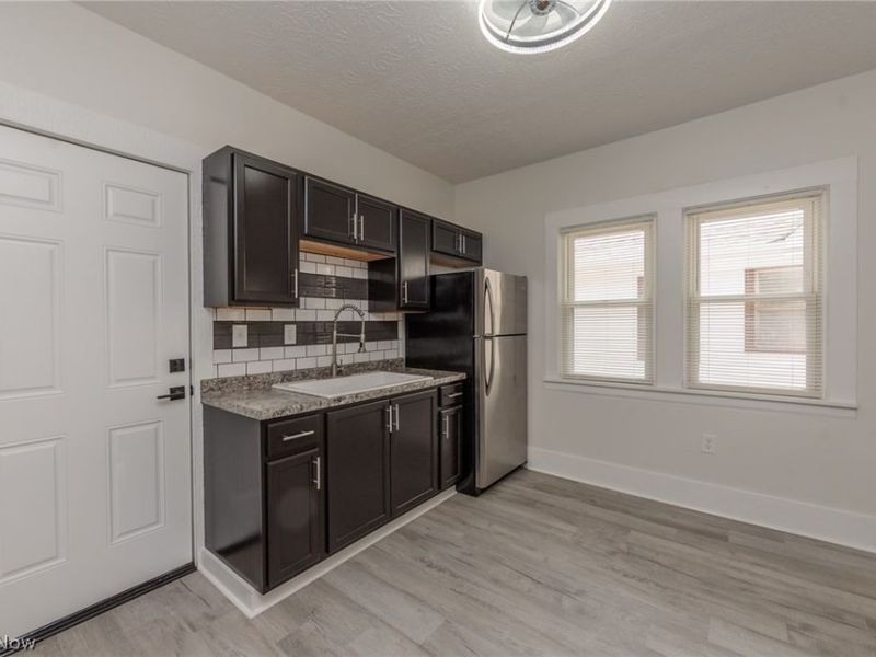 11711 Buckingham Avenue, Cleveland, OH 44120 Photo 29