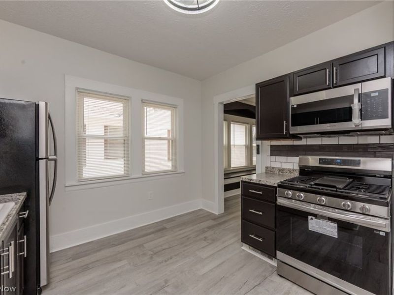 11711 Buckingham Avenue, Cleveland, OH 44120 Photo 33