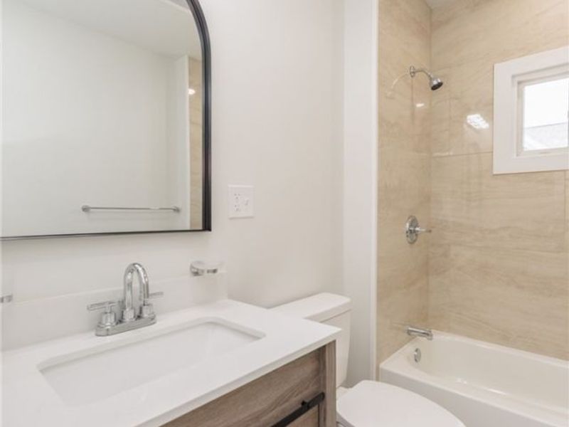 11711 Buckingham Avenue, Cleveland, OH 44120 Photo 35