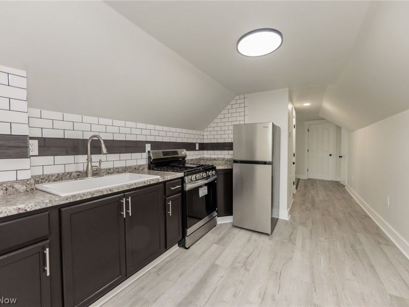 11711 Buckingham Avenue, Cleveland, OH 44120 Photo 42
