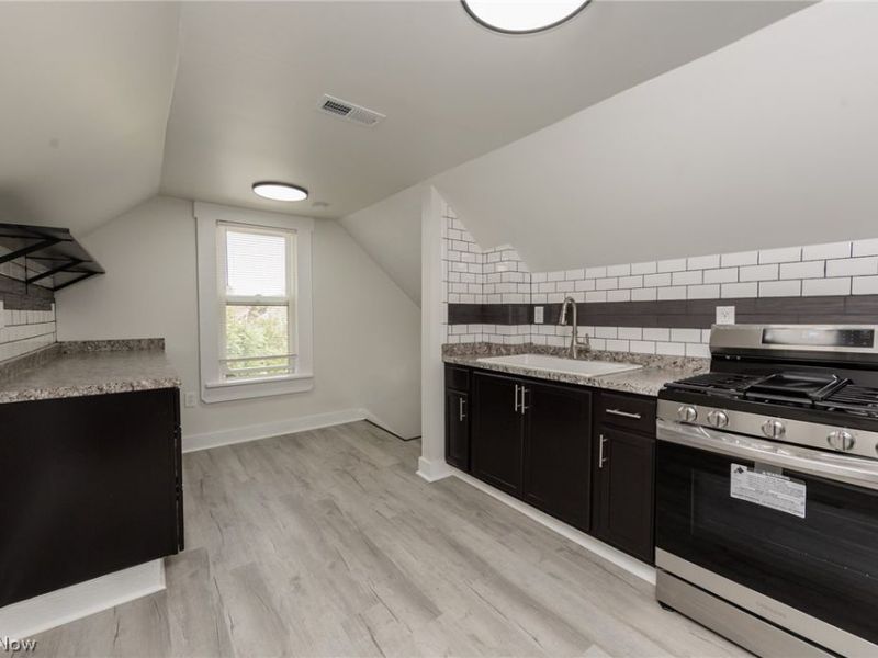 11711 Buckingham Avenue, Cleveland, OH 44120 Photo 44