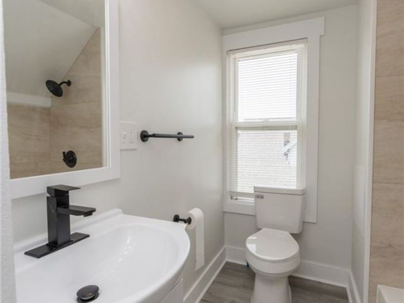 11711 Buckingham Avenue, Cleveland, OH 44120 Photo 48
