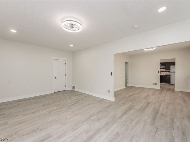 11711 Buckingham Avenue, Cleveland, OH 44120 Photo 5