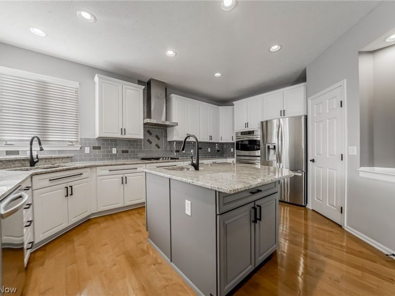 38691 Amberwood Drive, Avon, OH 44011 Photo 16