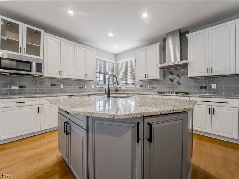 38691 Amberwood Drive, Avon, OH 44011 Photo 18