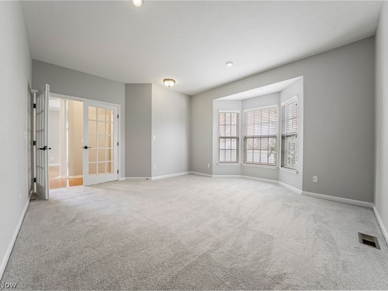 38691 Amberwood Drive, Avon, OH 44011 Photo 8