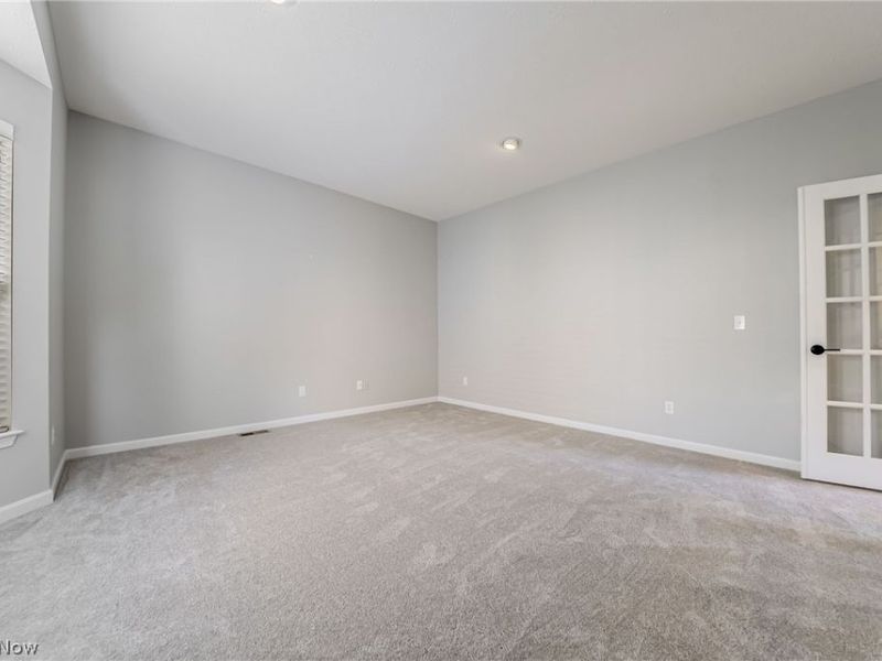 38691 Amberwood Drive, Avon, OH 44011 Photo 9